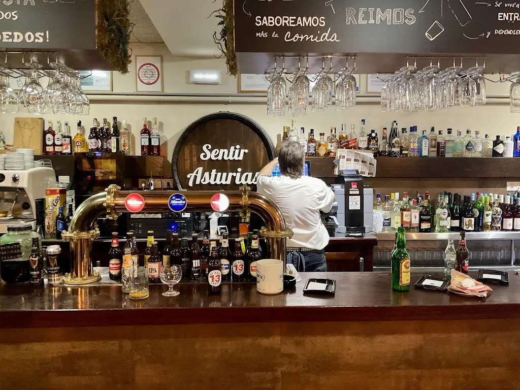 Denis Treskanica_Rompeolas Sidreria - Grill_Ribadesella_review