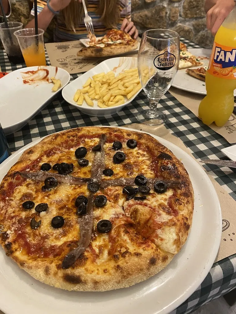 Tom Lelyveld_Pizzería Bocca Café_Ribadesella_recensione