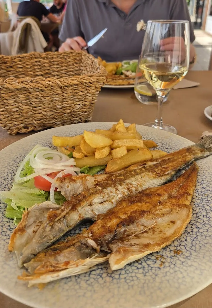 Ko Amy_Yubarta - Casa de Ballenas-_Ribadesella_review