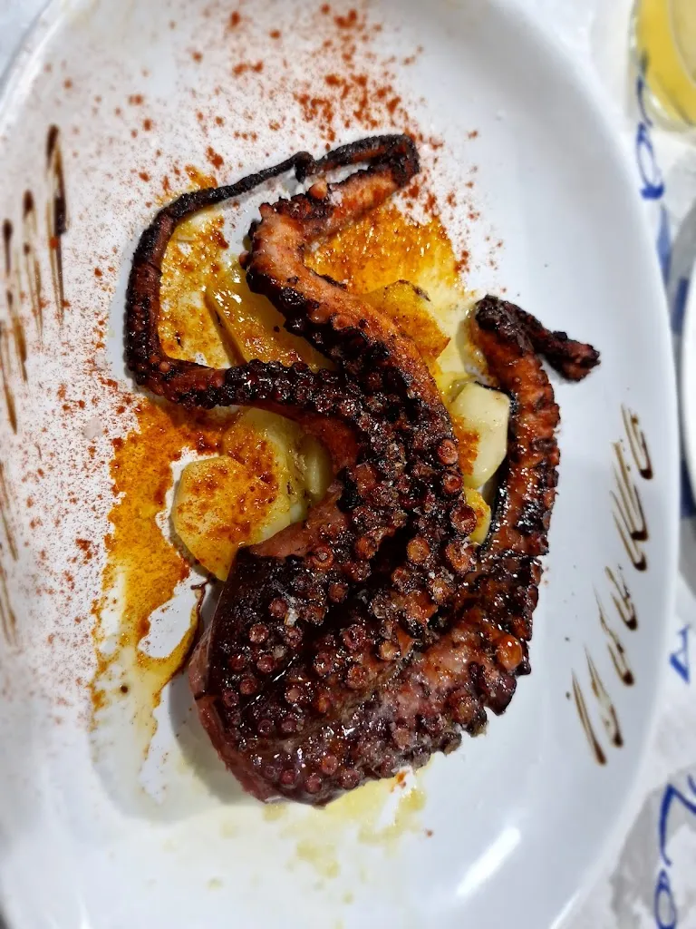 Aja Sverepova_Sidrería La Marina_Ribadesella_review