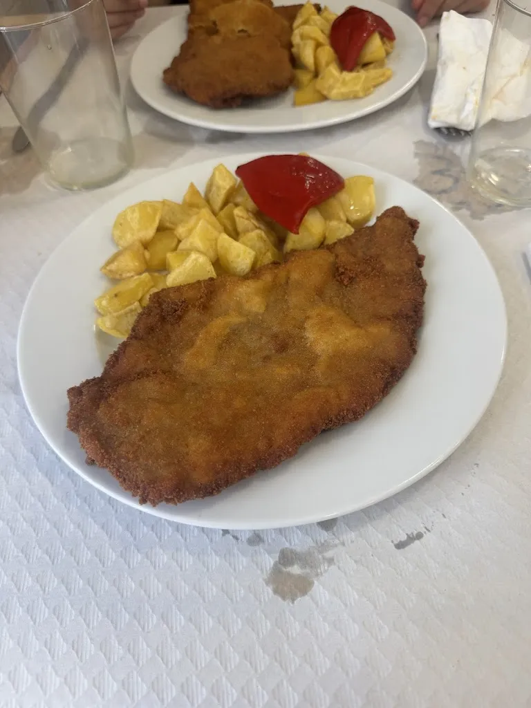 Alejandro Vega Sánchez_Bar Asturias_Vegadeo_review