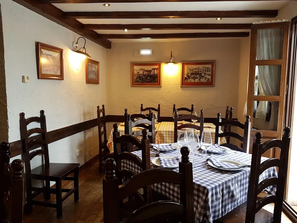 Restaurante El Rinconín de Les Campes restaurant in Siero