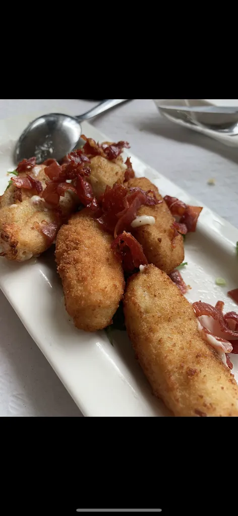 Mabel Lorenzo_Sidrería Les Campes_Siero_review