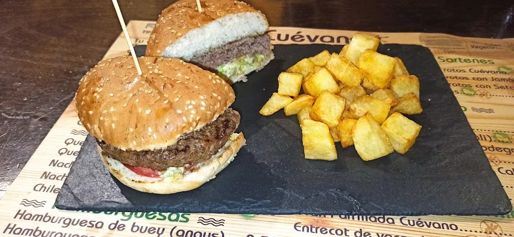 Disfrutona de la vida_Taberna Cuévano_Siero_review