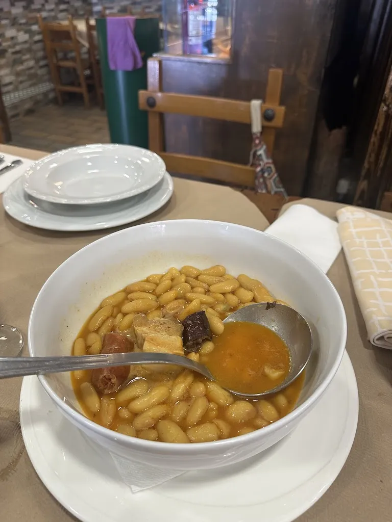 Carlos Lloret González_Restaurante sidrería Casa Paco_Siero_recensione