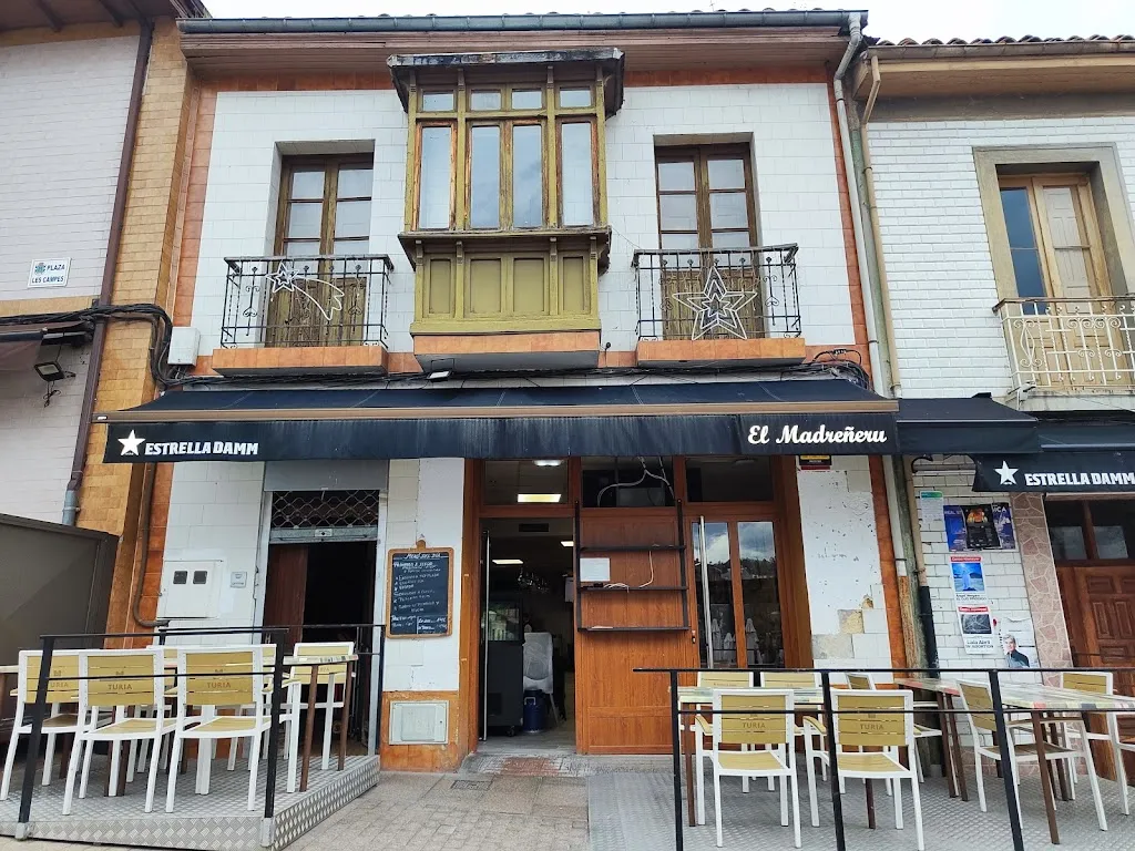 Aurora Castro_Sidrería El Madreñeru de Loreto_Siero_review