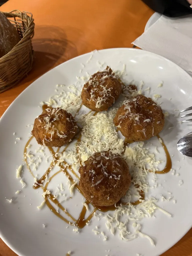 Tania Olmo sanchez_Sidreria Manolo Jalín_Siero_recensione