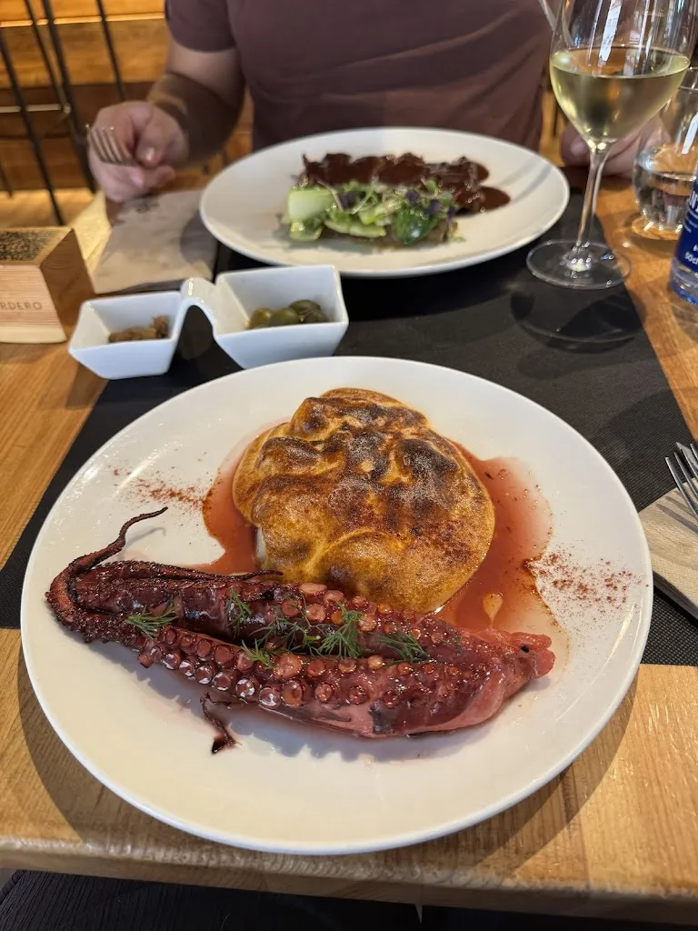 Ana Maria Dacol_Bardero_Dodro_review