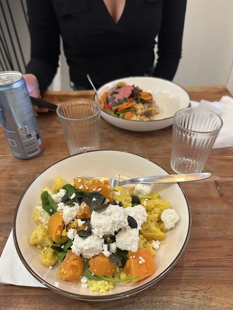 Sophia C_AMA'VIDA casa Monceau_Amavida_review