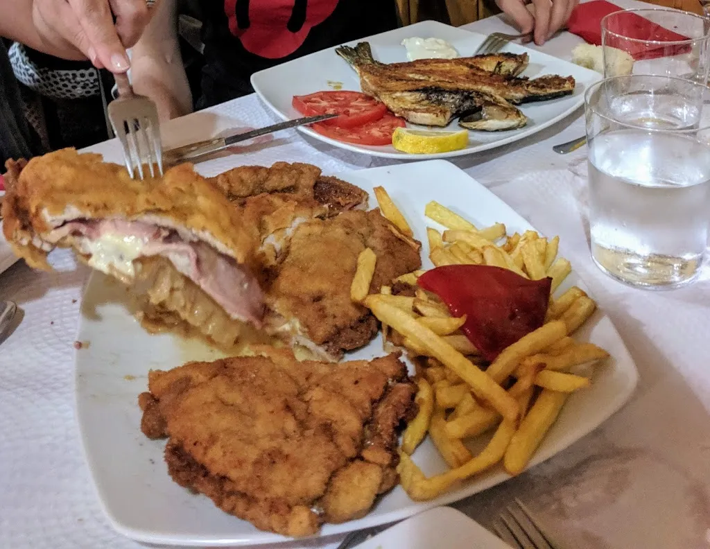 Javi Serna_Mesón Efrén_Tineo_recensione