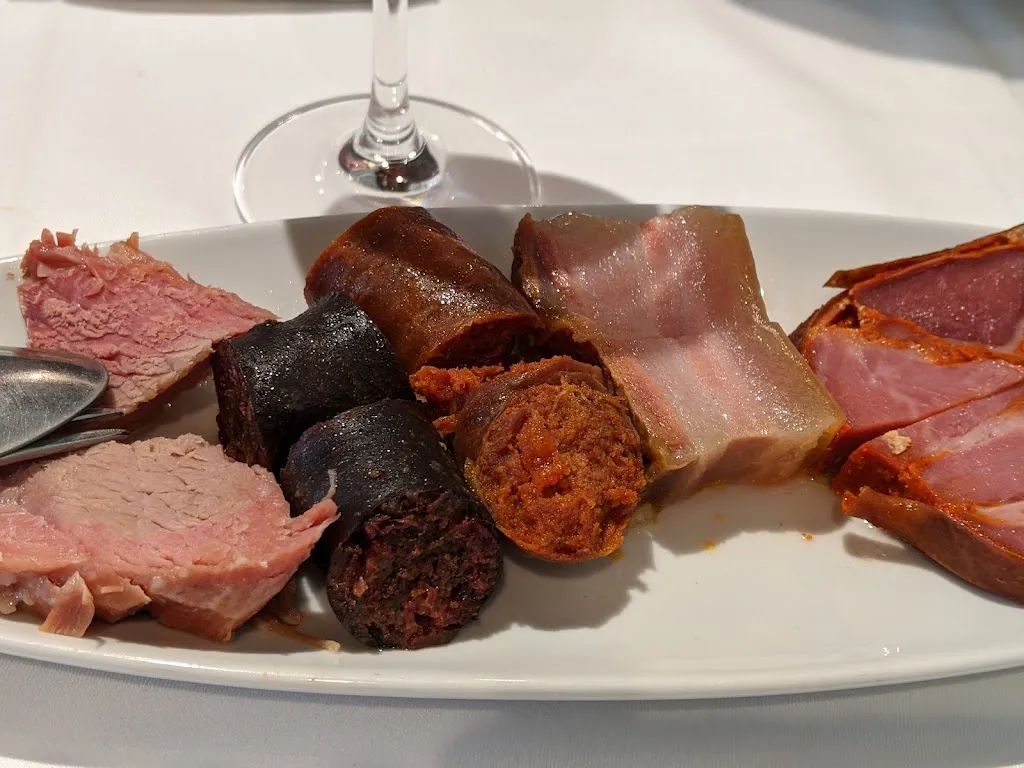 Pedro Pérez Peláez_Casa Lula_Tineo_review