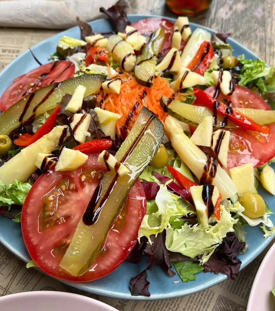 Kira_Bar La Griega_Tineo_review