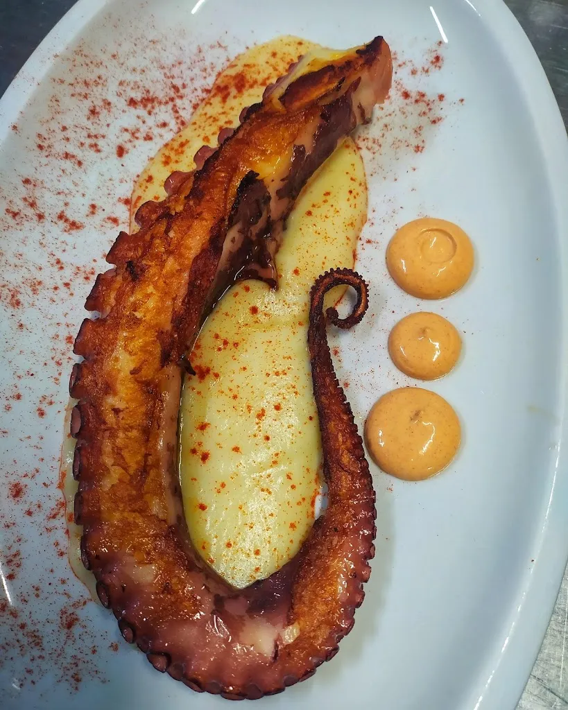 Menu_ZEN La Plaza RESTAURANTE-VINOTECA._Adrada La_image_7