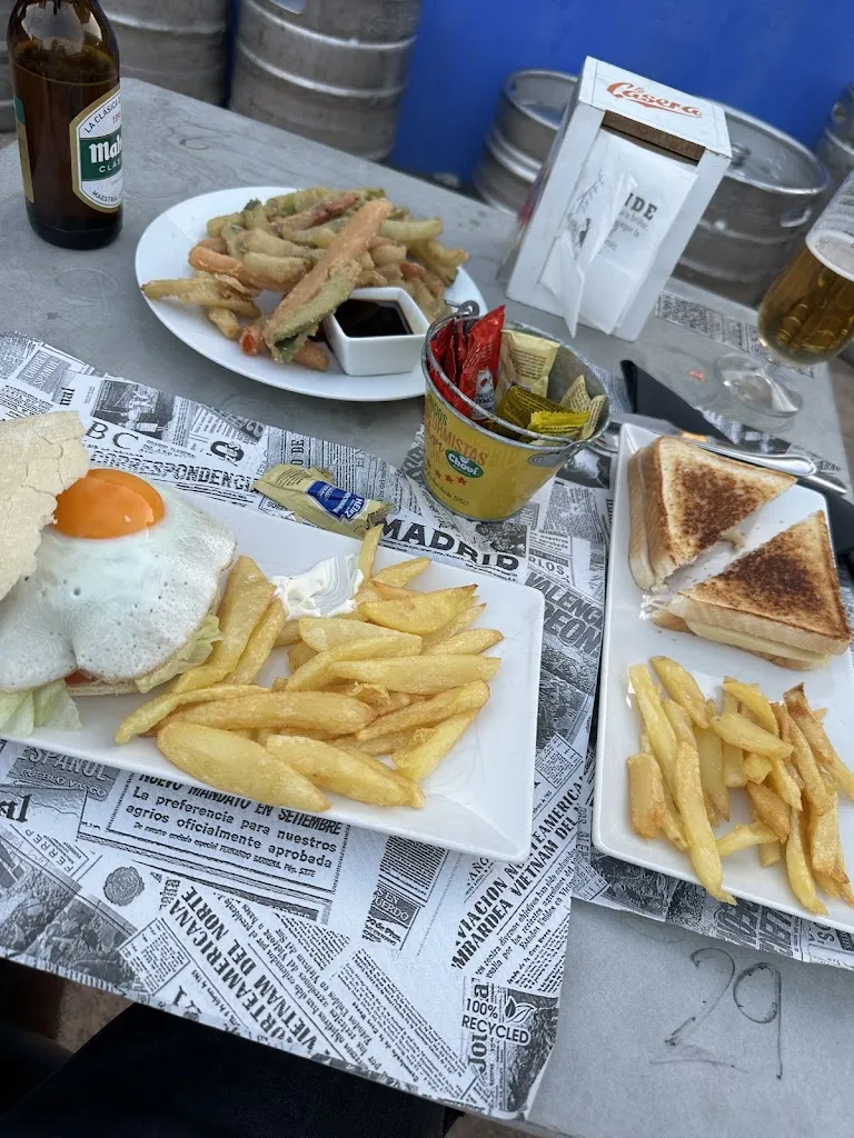 Eldel Bar_TIROLIN_Adrada La_review