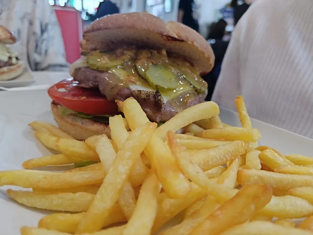 Sergio_SUMMER´S BURGER LA ADRADA_Adrada La_review
