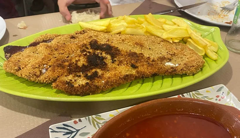 Nuria Rodriguez_Restaurante Bar El Cauce_Adrada La_review