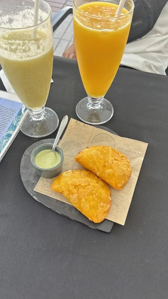 lily ivy_terraza y sabor_Arenal El_review