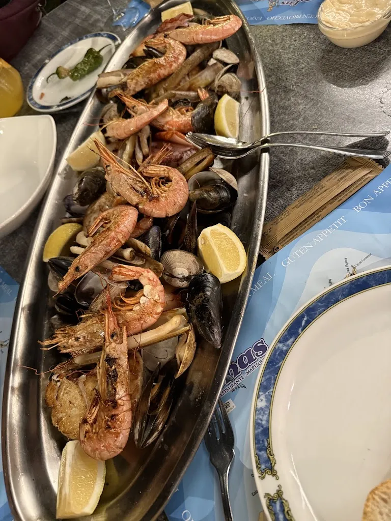 Salwa L_Restaurante Las Sirenas_Arenal El_review