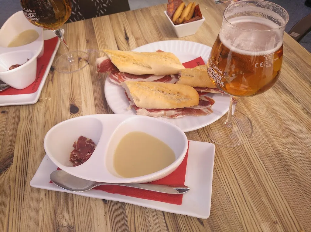 Menu_Jamones Julián Becerro_Arenal El_image_9