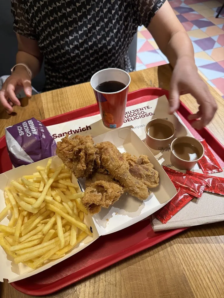 Gordon Fu_Jollibee Madrid_Arenal El_review