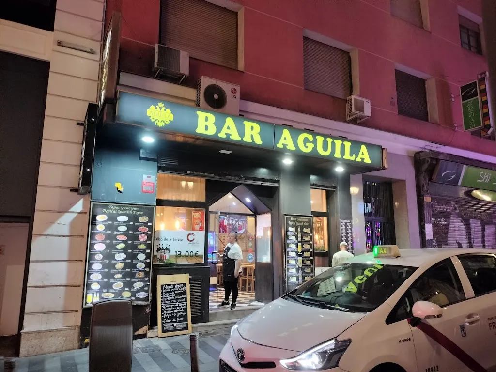 Emma-Jane Hartley_Bar Restautante El Aguila_Arenal El_review