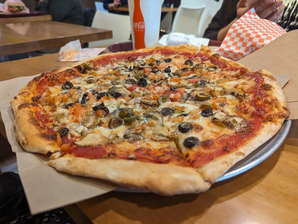 Sugandha_Ópera Pizza_Arenal El_review