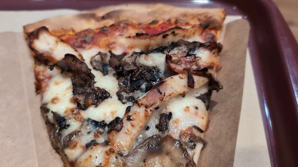 Ópera Pizza_Arenal El_slider_image_2