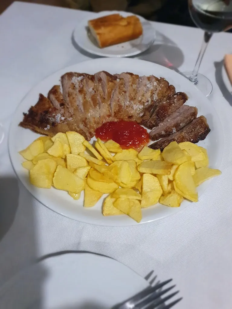 Jon Inazio García de las Peñas Otero_Casa de Comidas Ambigú JE._Arevalillo_review