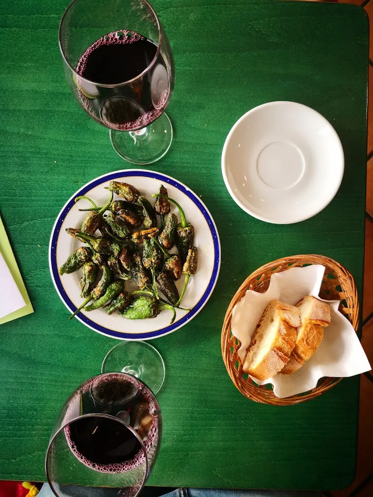 Michal Cáb_Restaurante Os monaguillos_Dodro_recensione