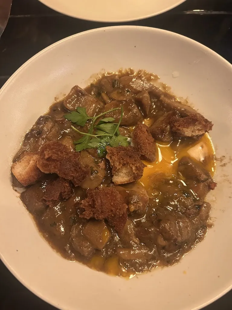 Taberna Avellaneda Restaurant in Avellaneda