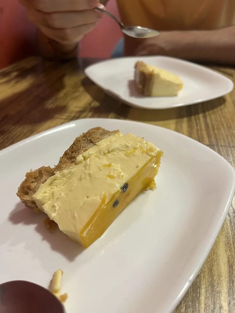 Luz Anamar González de la Rosa_DonD'ALE_Dodro_review