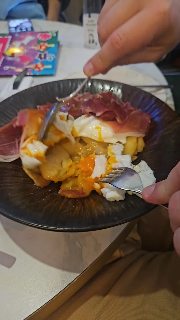 Attila Bongiovanni_Restaurante LA DESATÁ_Villaviciosa_review