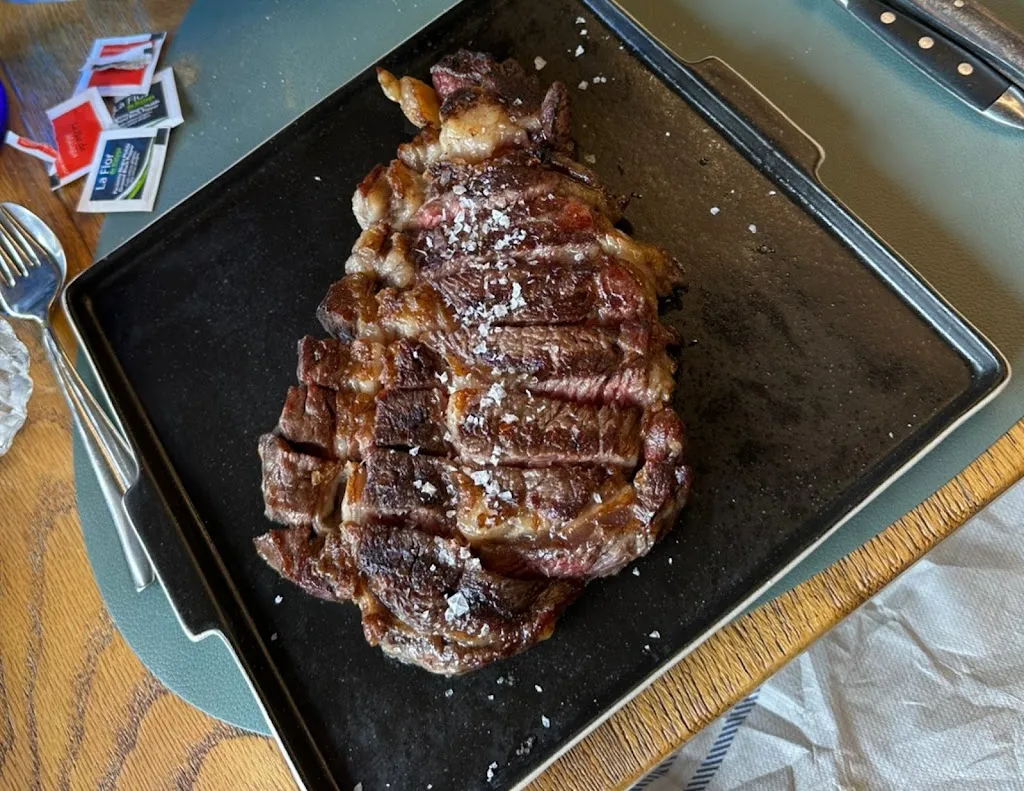 Milo Kornmesser_La Flaca del Bosque_Villaviciosa_review