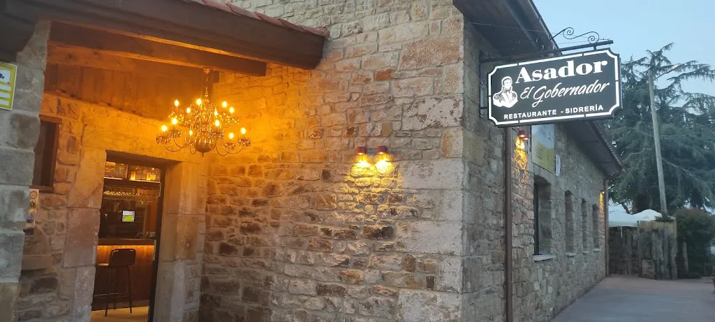 Asador El Gobernador restaurant in Villaviciosa