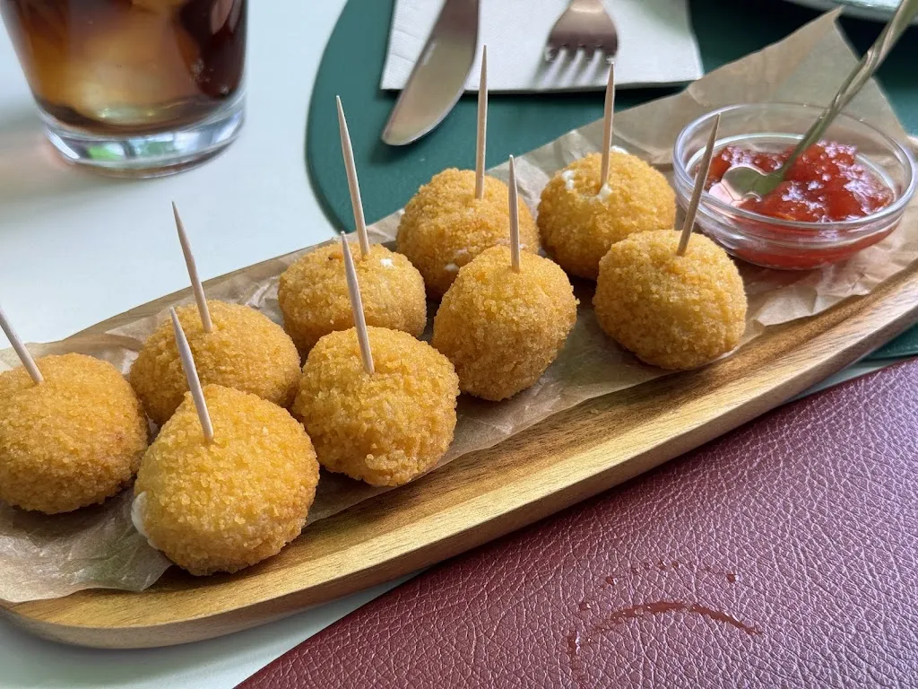 Alvaro Crespo_Maraca Tapas y Copas_Villaviciosa_review