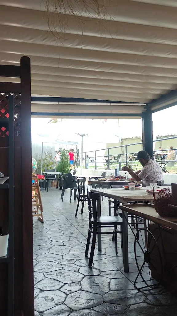 El Gallineru Casa de Comidas_Villaviciosa_slider_image_2