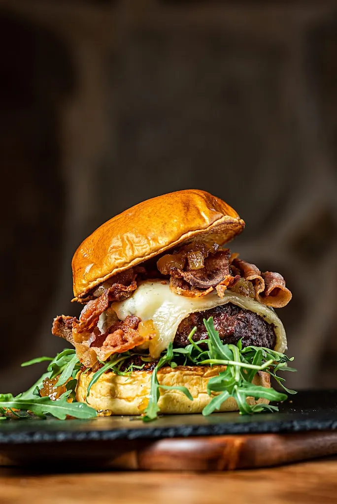 El Vikingo Brasas y birras // Hamburguesería en villaviciosa_Villaviciosa_slider_image_3