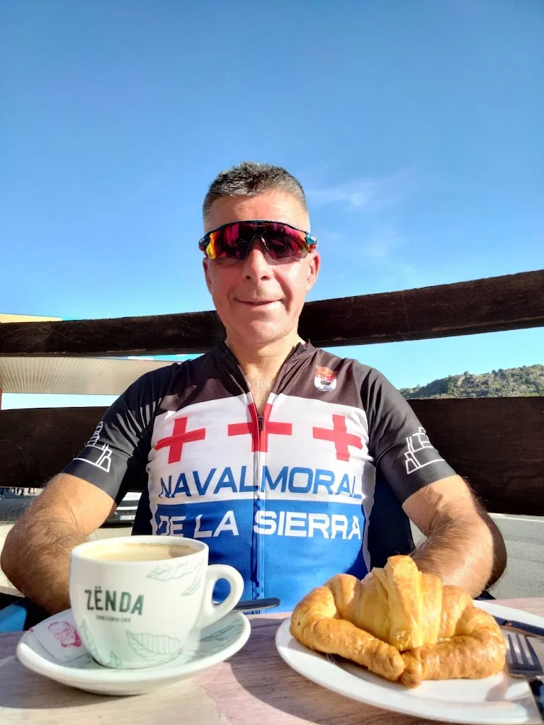 Jorge GRANDE LÓPEZ_El Encuentro Bar Restaurante_Barromán_review