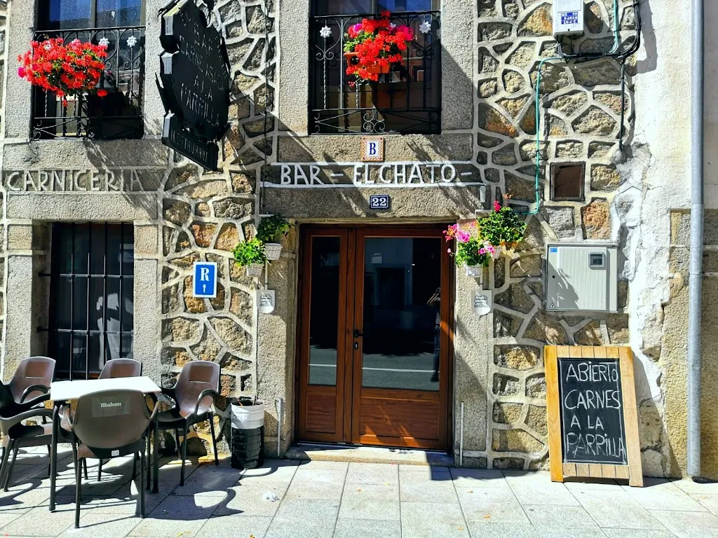 Hostal Restaurante El Chato_Barraco El_slider_image_1