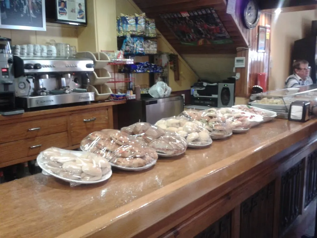 BAR XYLON restaurant in Barraco El