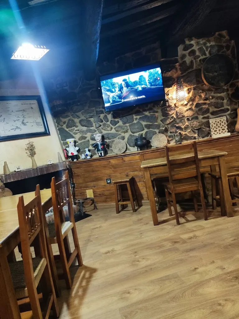 La Comarca_Becedas_slider_image_3