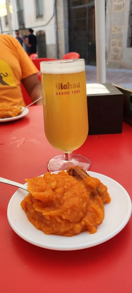 edgar palomino_Bar Canarias_Becedas_review