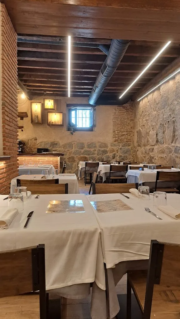 FERNANDO SALVADOR_El Viejo Marqués_Blasconuño de Matacabras_review