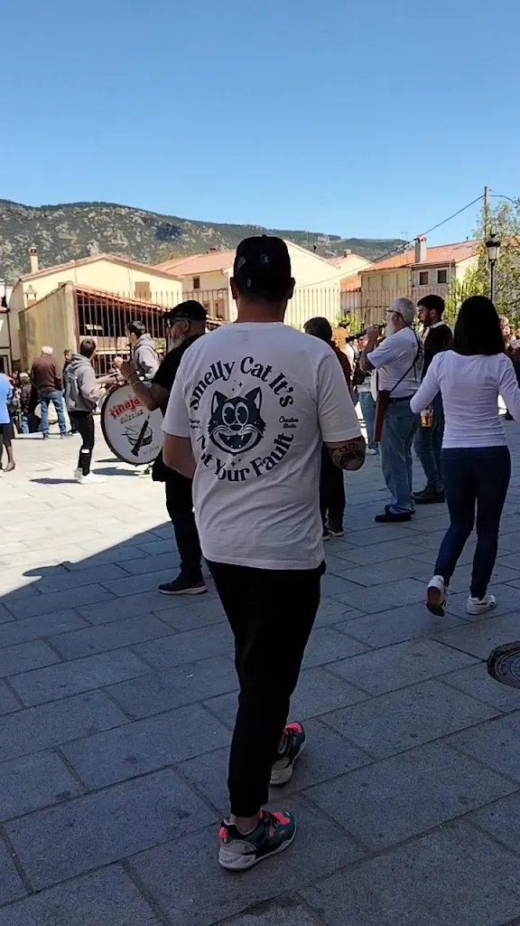 Adrian Panadero Martin_Bar Antolin Paticuelo_Bohoyo_review