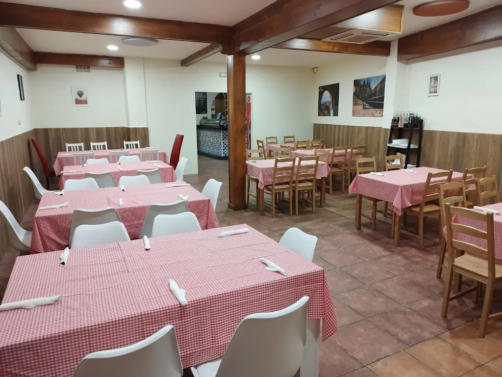 Mediterráneo Arenas restaurant in Arenas de San Pedro