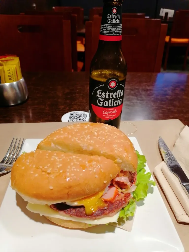 Mira Fonseca_A Cervecería de Laxe_Laxe_review