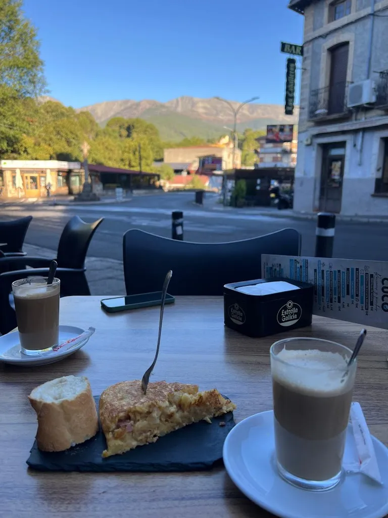 Alberto Sánchez Dueñas_Café Bar La Bodeguilla del Cuco_Arenas de San Pedro_review