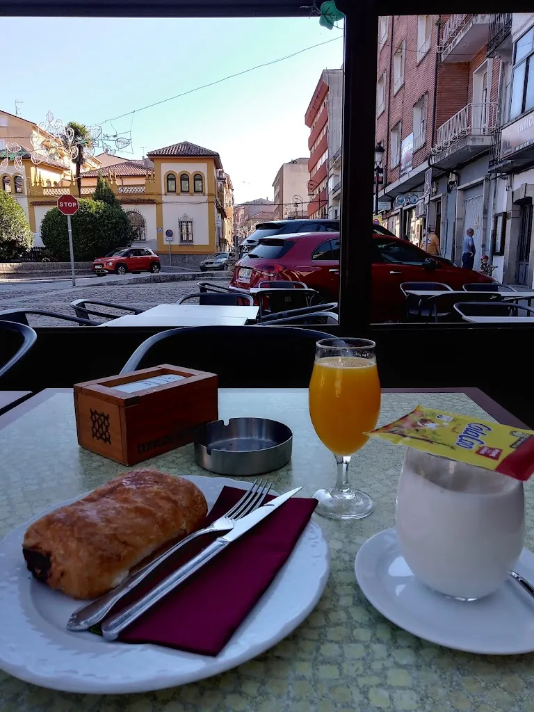 Menu_Restaurante El Bodegón_Arenas de San Pedro_immagine_7