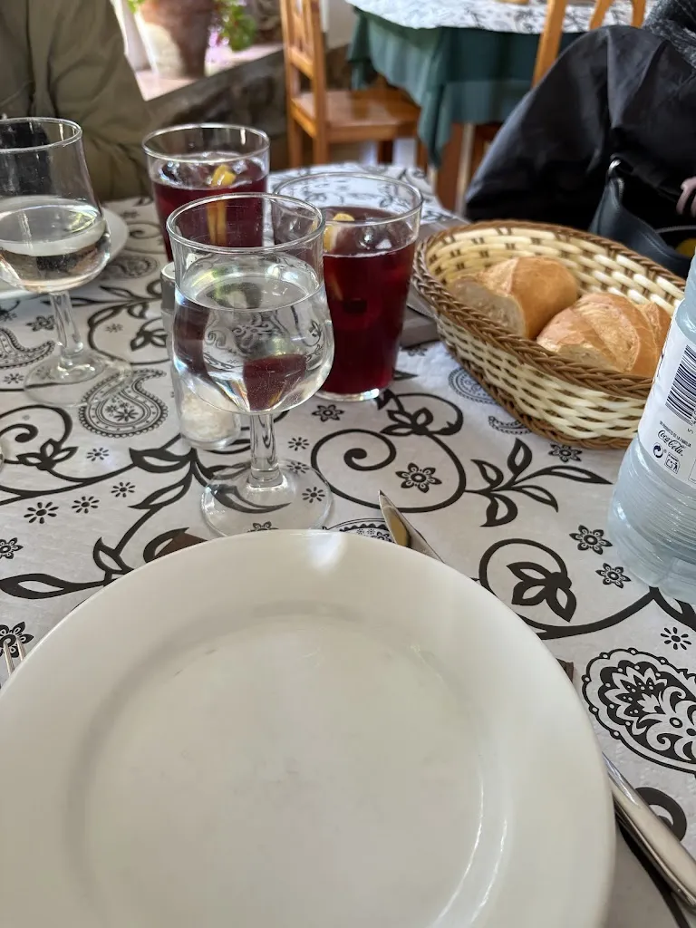 Maria Lourdes Sánchez_Restaurante Asador Cuevas del Águila Arenas de San Pedro_Arenas de San Pedro_review