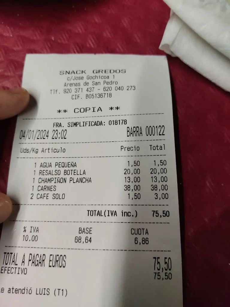 Nuria_Snack Gredos_Arenas de San Pedro_review